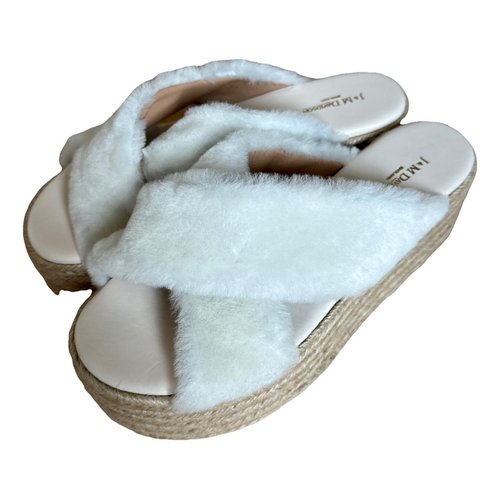 Pre-owned J & M Davidson Shearling Sandals In White