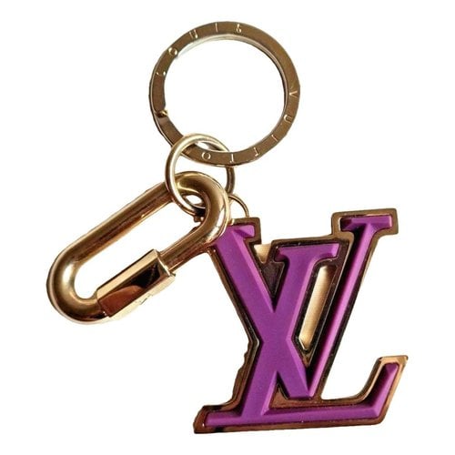 Pre-owned Louis Vuitton Bag Charm In Purple