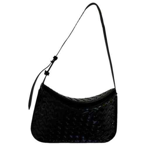Pre-owned Bottega Veneta Patent Leather Handbag In Black