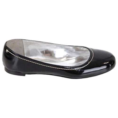 Pre-owned Stella Mccartney Patent Leather Ballet Flats In Black
