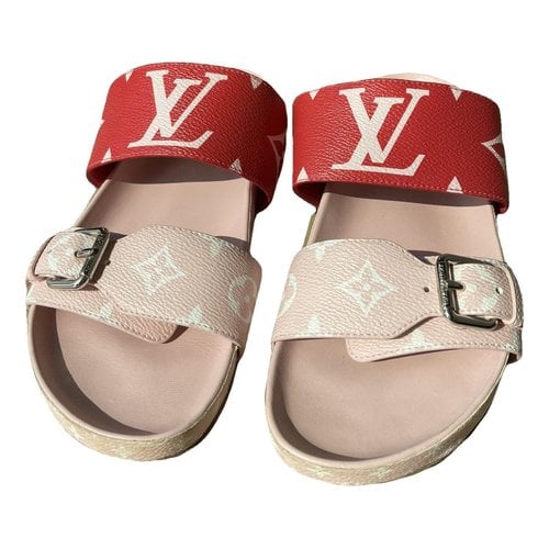 Pre-owned Louis Vuitton Bom Dia Cloth Sandals In Red