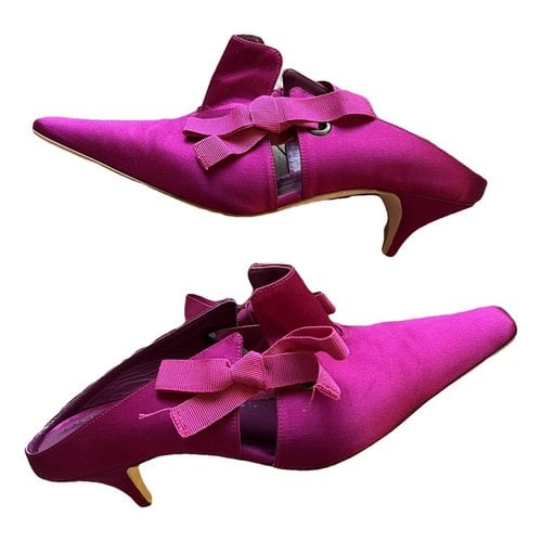 Pre-owned Manolo Blahnik Cloth Mules & Clogs In Pink