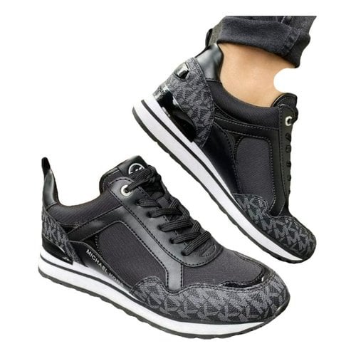 Pre-owned Michael Kors Trainers In Black
