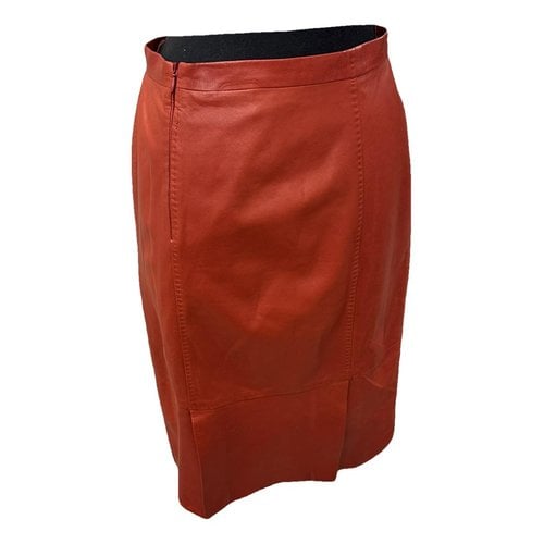 Pre-owned Max Mara Leather Mini Skirt In Red