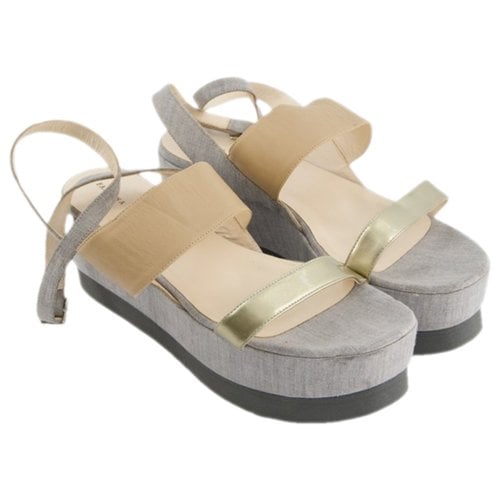 Pre-owned Fabiana Filippi Cloth Sandals In Grey