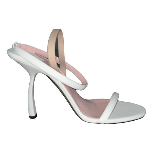 Pre-owned Piferi Leather Heels In White
