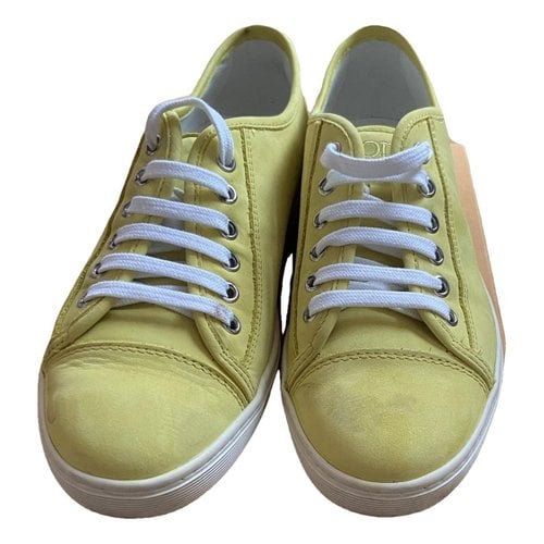 Pre-owned Tod's Trainers In Yellow