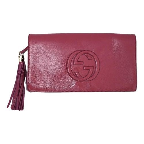 Pre-owned Gucci Soho Leather Clutch Bag In Red