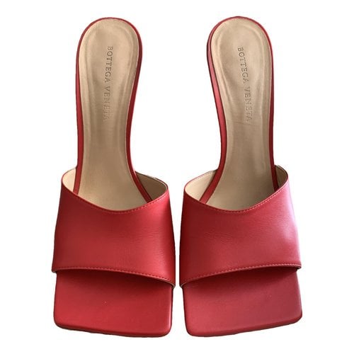 Pre-owned Bottega Veneta Stretch Leather Mules In Red