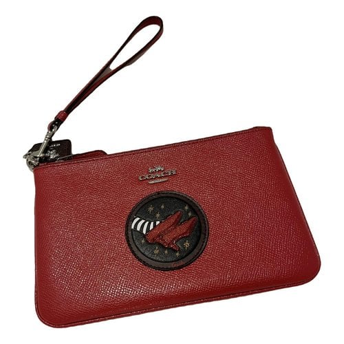 Pre-owned Coach Leather Clutch Bag In Red