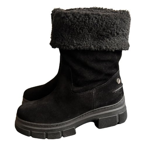 Pre-owned Tommy Hilfiger Leather Snow Boots In Black
