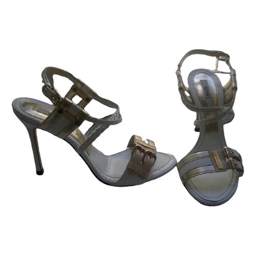 Pre-owned Versace Leather Sandal In White