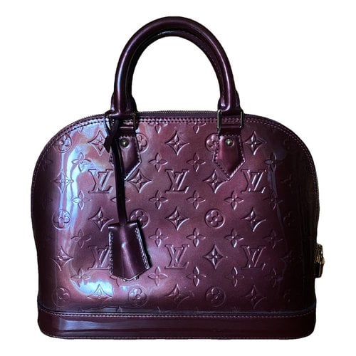 Pre-owned Louis Vuitton Alma Patent Leather Handbag In Burgundy