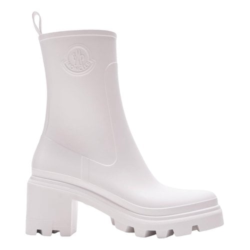 Pre-owned Moncler Boots In White