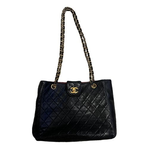 Pre-owned Chanel Classic Cc Shopping Leather Tote In Black