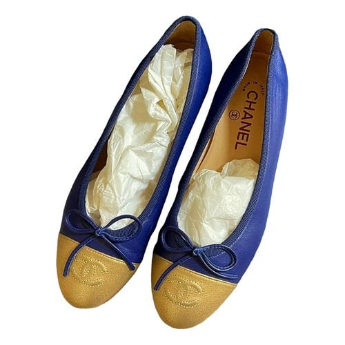 Pre-owned Chanel Leather Flats In Blue