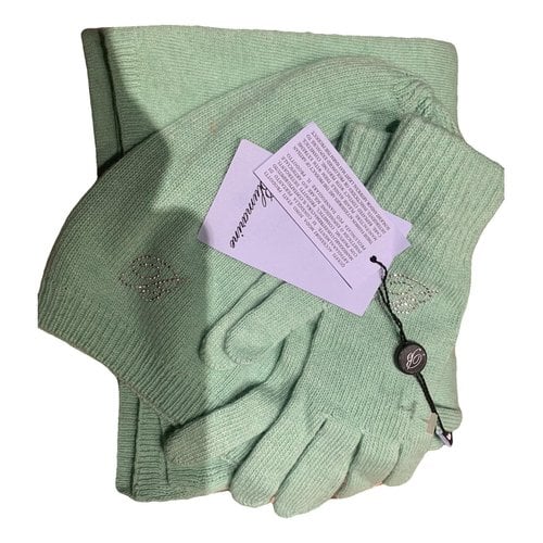 Pre-owned Blumarine Cashmere Scarf In Green