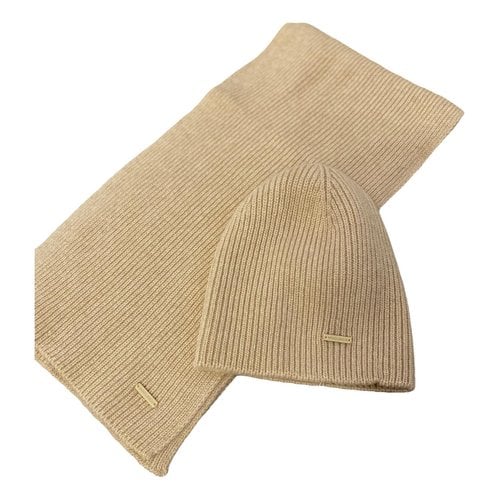 Pre-owned Woolrich Cashmere Scarf In Camel