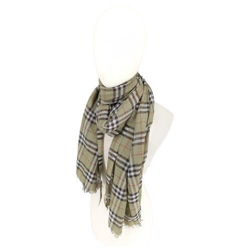 Pre-owned Burberry Wool Stole In Khaki