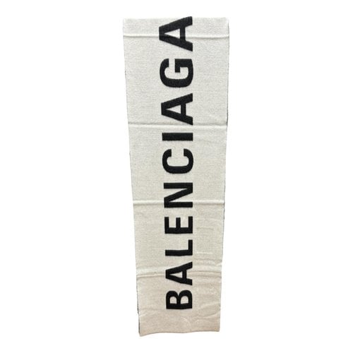 Pre-owned Balenciaga Wool Scarf In White