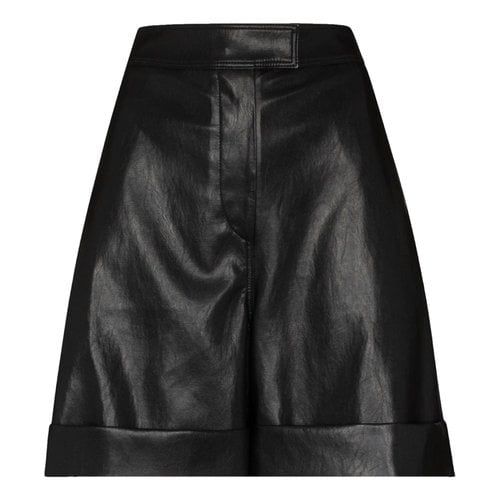 Pre-owned Lvir Leather Shorts In Black