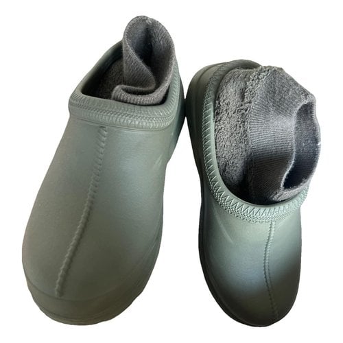 Pre-owned Ugg Mules & Clogs In Green