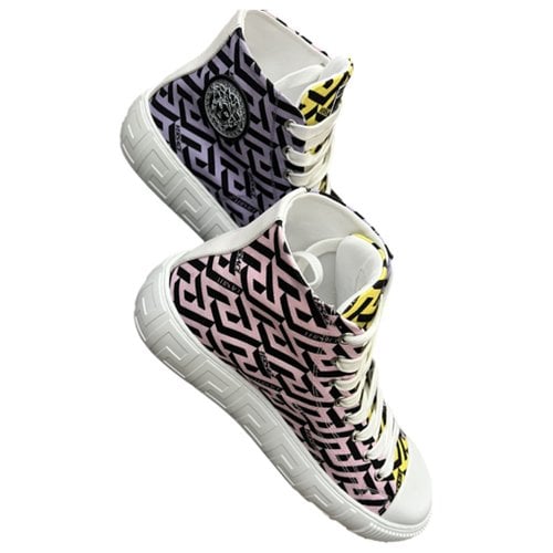 Pre-owned Versace Leather Trainers In Multicolour