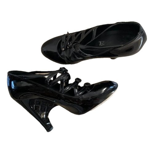 Pre-owned Chanel Patent Leather Heels In Black
