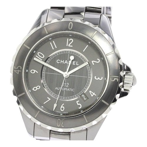 Pre-owned Chanel Watch In Grey