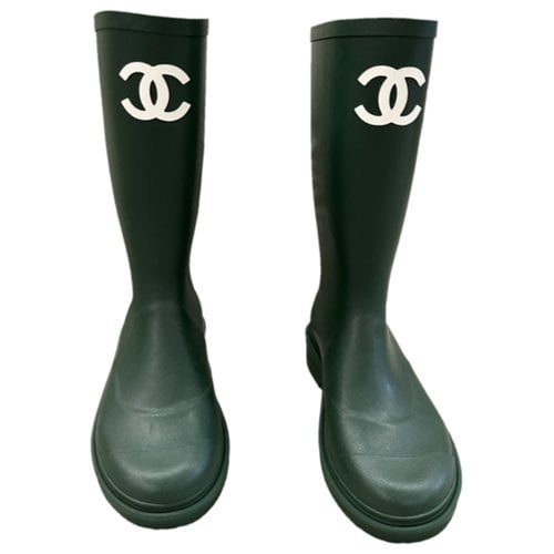 Pre-owned Chanel Boots In Green