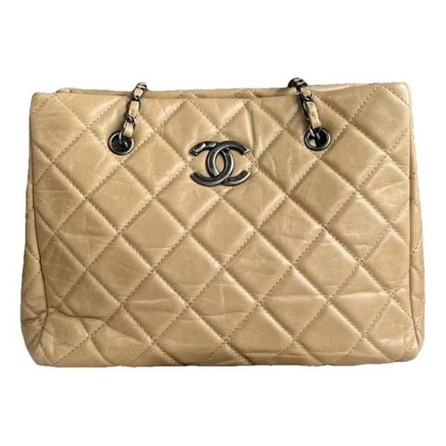 Pre-owned Chanel Grand Shopping Leather Tote In Yellow