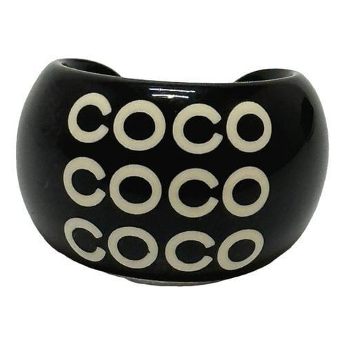 Pre-owned Chanel Coco Crush Ring In Black