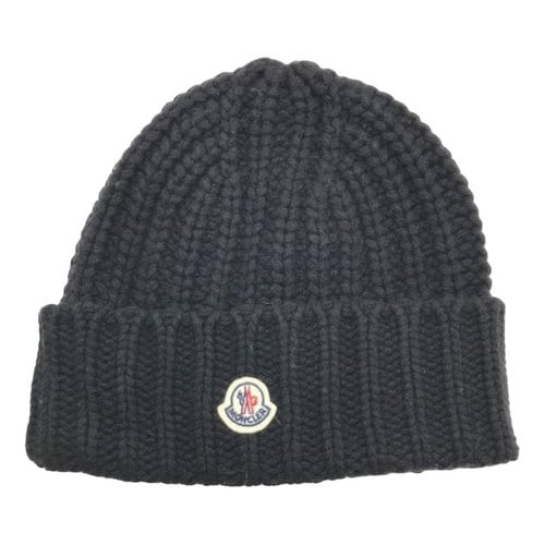 Pre-owned Moncler Cashmere Beanie In Black