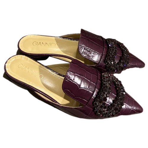 Pre-owned Giannico Leather Flats In Burgundy