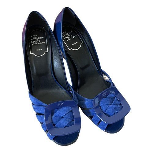 Pre-owned Roger Vivier Patent Leather Heels In Blue