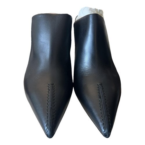 Pre-owned Sutor Mantellassi Leather Heels In Black