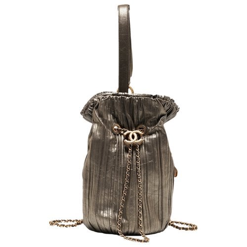 Pre-owned Chanel Leather Backpack In Metallic