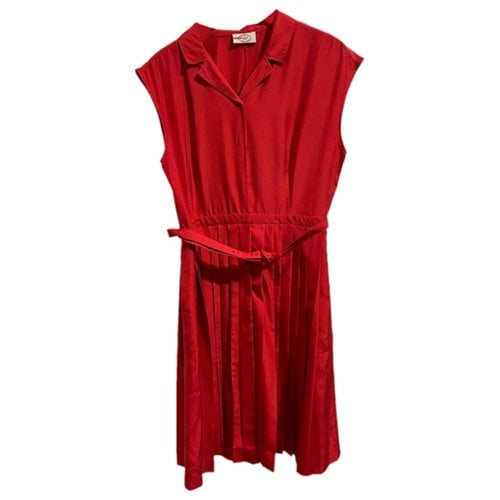 Pre-owned Prada Silk Mid-length Dress In Red