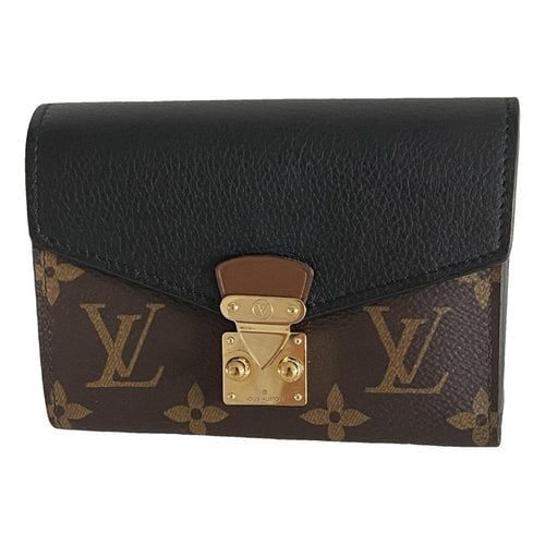 Pre-owned Louis Vuitton Pallas Leather Wallet In Brown