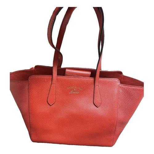 Pre-owned Gucci Swing Leather Tote In Red