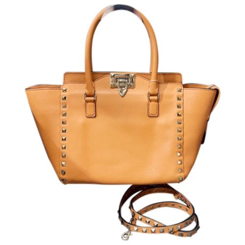 Pre-owned Valentino Garavani Rockstud Leather Handbag In Camel