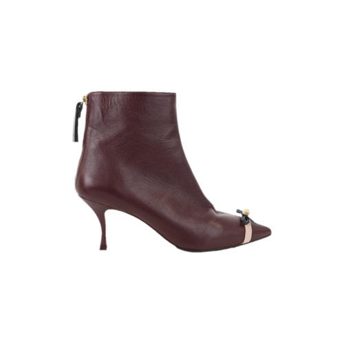 Pre-owned Stuart Weitzman Leather Ankle Boots In Purple