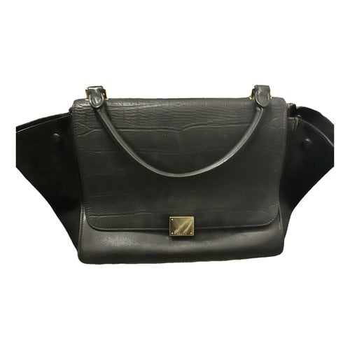Pre-owned Celine Trapèze Leather Handbag In Black