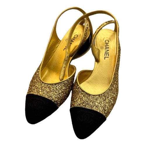 Pre-owned Chanel Glitter Heels In Gold