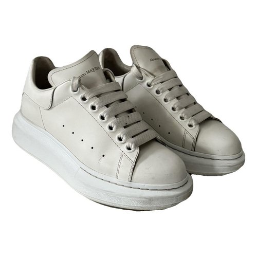 Pre-owned Alexander Mcqueen Leather Trainers In White