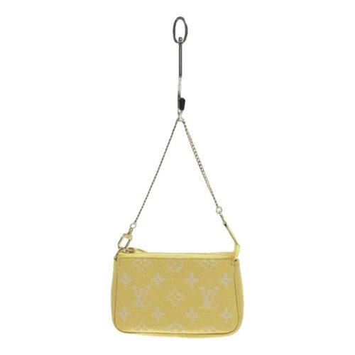 Pre-owned Louis Vuitton Aubagne Leather Handbag In Yellow