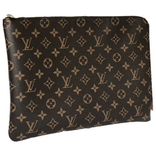 Pre-owned Louis Vuitton Ikat Leather Clutch In Brown