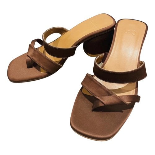 Pre-owned Loq Leather Sandal In Brown