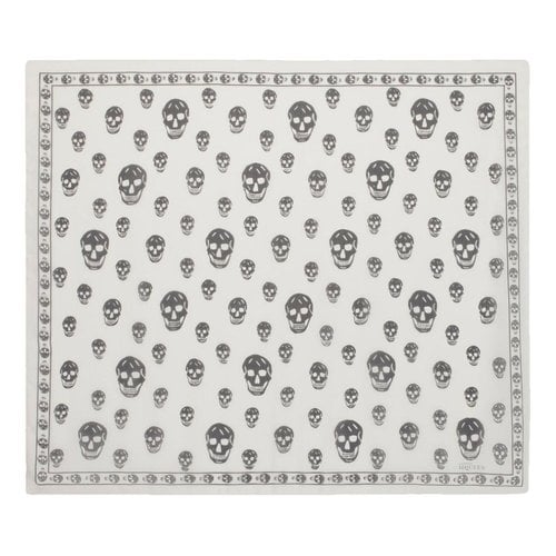 Pre-owned Alexander Mcqueen Silk Scarf In White
