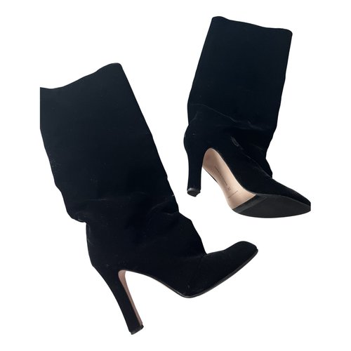 Pre-owned Manolo Blahnik Velvet Boots In Black